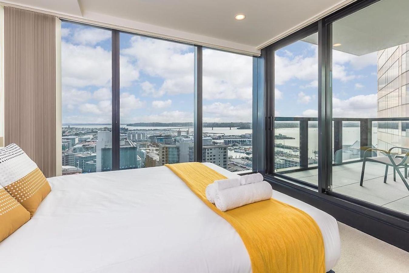 Top Floor Harbour View And Skytower View Apartment In Cbd Auckland Exterior foto